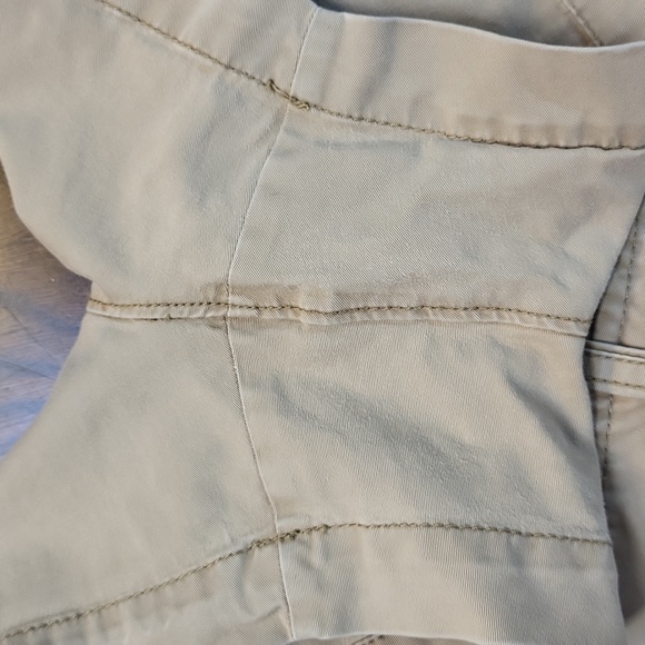 Women's Old Navy Shorts - Picture 7 of 7